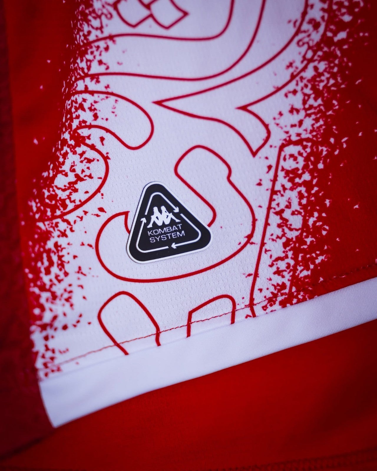 Pack 3 pieces (2 tenues Pro + 110 stickers)